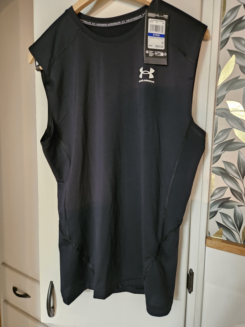 Under Armour Men’s Black Sleeveless HeatGear Top